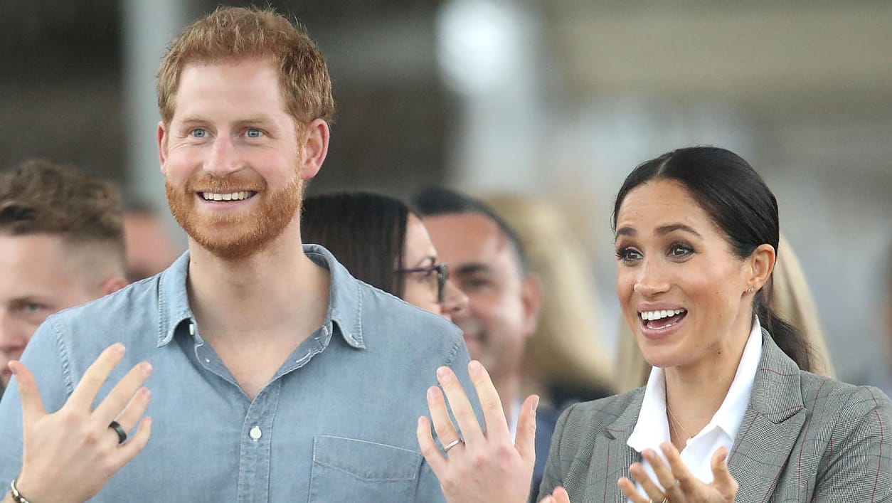 Prinz Harry und Herzogin Meghan: Die beiden wenden sich mit einem Wunsch an ihre Fans.