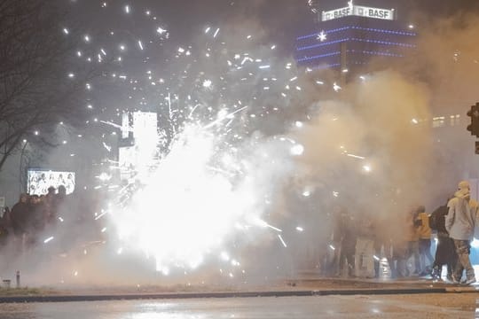 Böller und Silvesterfeuerwerk in Berlin.