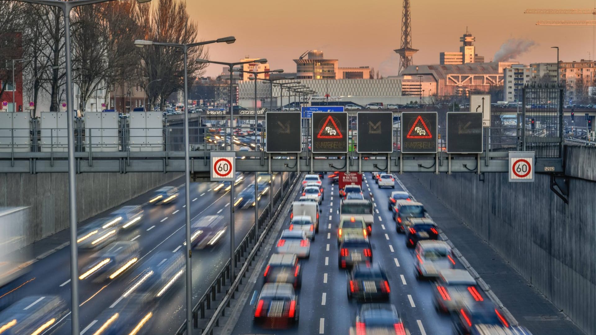 Stadtautobahn A100 in Berlin: Hier kam es zu dem illegalen Autorennen.