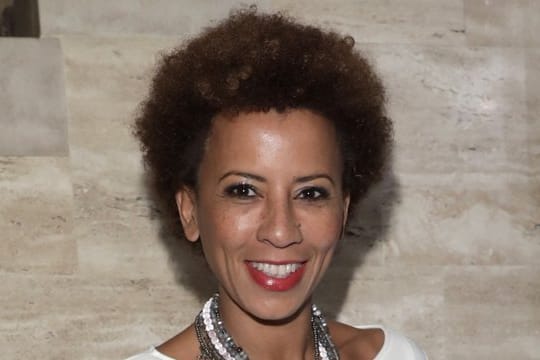 Nach dem 90er-Wahnsinn hat Arabella Kiesbauer die Notbremse gezogen.