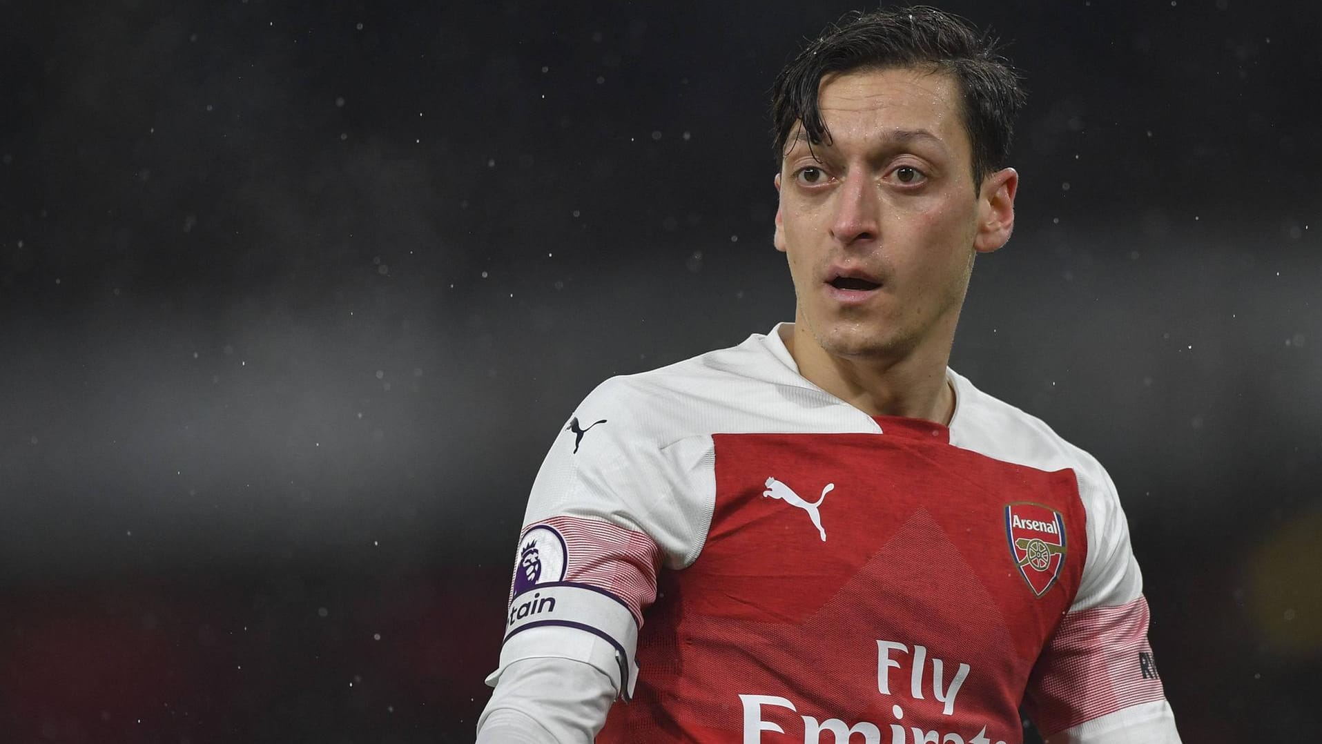 Die Nerven verloren: Mesut Özil.