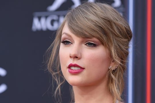 Taylor Swift hat sich im letzten Jahr erstmals klar politisch positioniert.