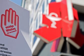Rote-Hand-Brief wegen schweren Nebenwirkungen: Bestimmte Antibiotika sollen nur noch stark eingeschränkt verschrieben werden.