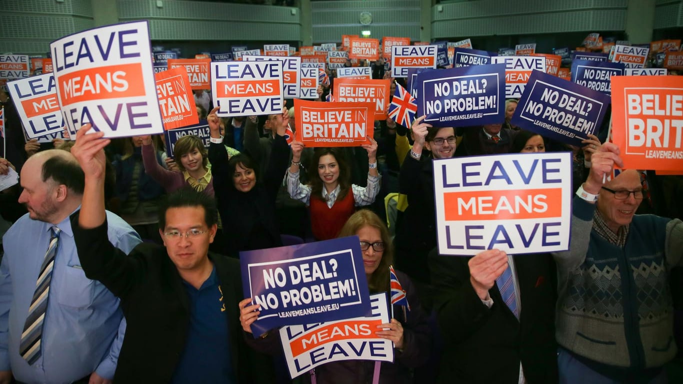 Brexit-Befürworter bei einer Demonstration in London: Sie fordern einen Ausstieg aus der EU – im Notfall auch ohne Abkommen.