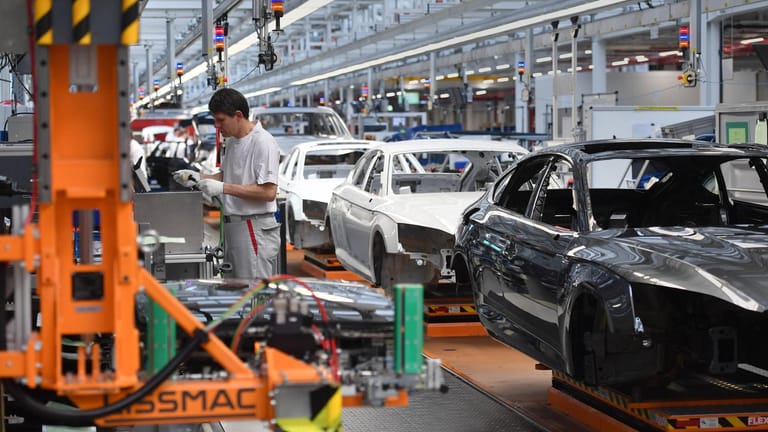 Produktion am Fließband: Die Autobranche ist Deutschlands wichtigster Industriezweig.