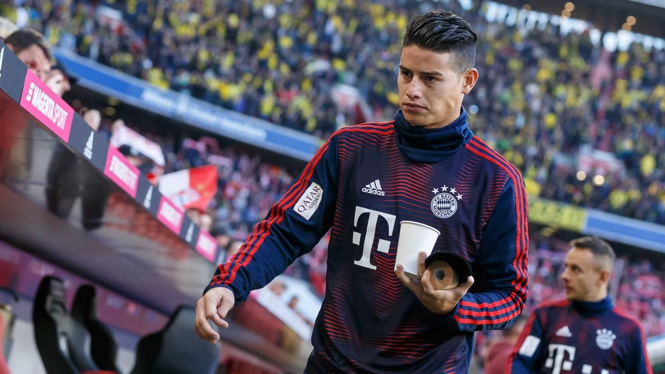 Nur Bankdrücker: Im Spitzenspiel gegen Borussia Dortmund kam James für den FC Bayern nicht zum Einsatz.