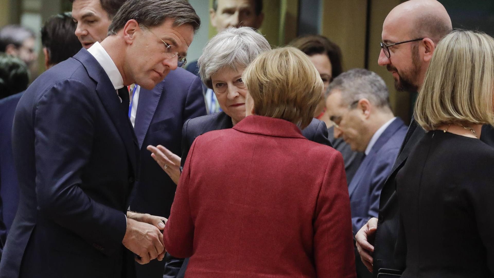 Regierungschefs Rutte, May, Merkel in Brüssel.