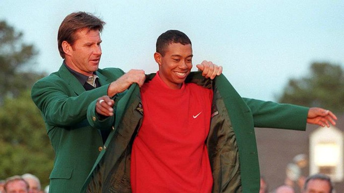 Möchte sein fünftes "Green Jacket": Golf-Superstar Tiger Woods (r).