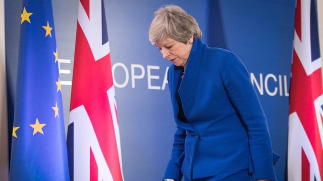 Die britische Premierministerin Theresa May beim Abschluss des EU-Gipfels. Die britische Premierministerin Theresa May beim Abschluss des EU-Gipfels.