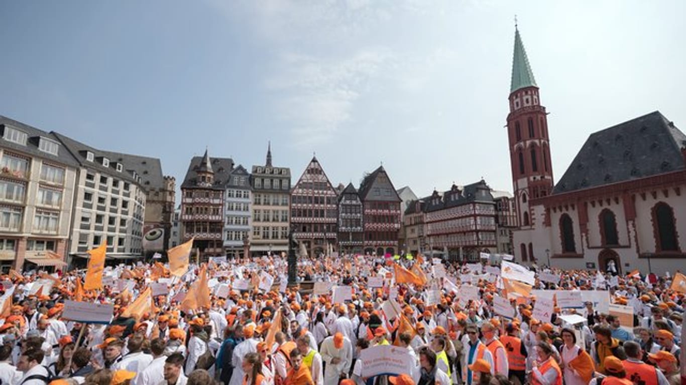 Klinikärzte streiken in Frankfurt am Main.