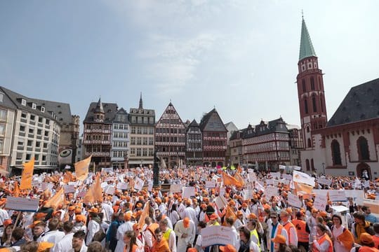 Klinikärzte streiken in Frankfurt am Main.