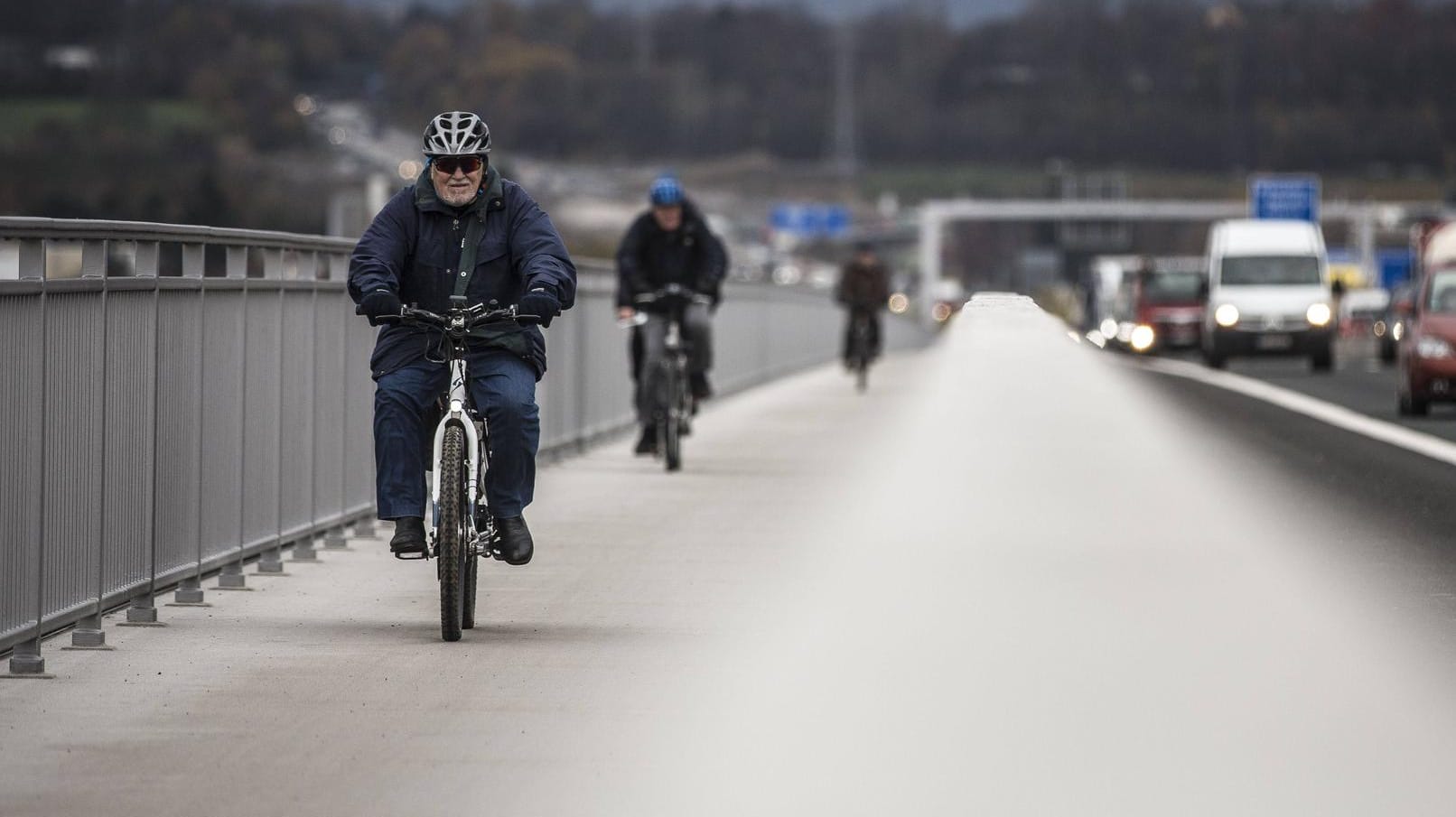 Radweg in Wiesbaden: In einer Umfrage bemängeln die Befragten unter anderem zu schmale Radwege.