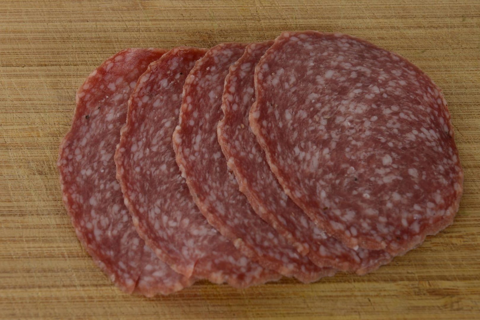 Salami: Kunden bekommen für die betroffenen Produkte ihr Geld zurück.