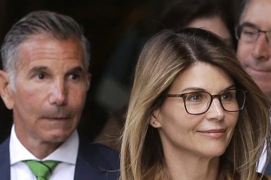 Lori Loughlin und ihrem Mann Mossimo Giannulli droht eine Haftstrafe.