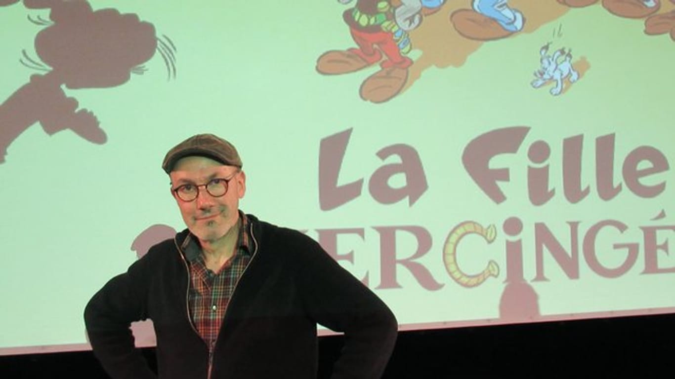 Jean-Yves Ferri stellt den neuen Asterix-Band vor.