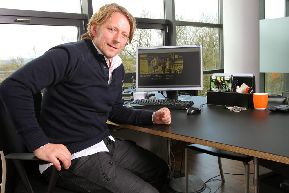 Sven Mislintat, hier 2010 bei Borussia Dortmund, gilt als international bestens vernetzter Talentscout.