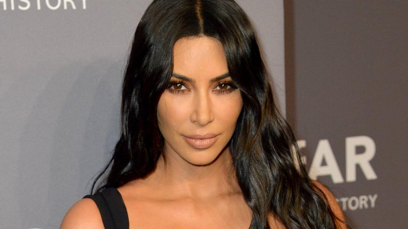 Kim Kardashian: Der US-Fernsehstar macht ein Praktikum in einer Anwaltskanzlei.