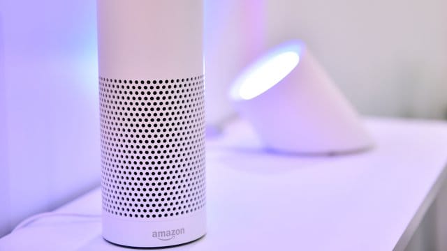 Der Lautsprecher Amazon Echo auf der Internationalen Funkausstellung in Berlin. Der Lautsprecher Amazon Echo auf der Internationalen Funkausstellung in Berlin.