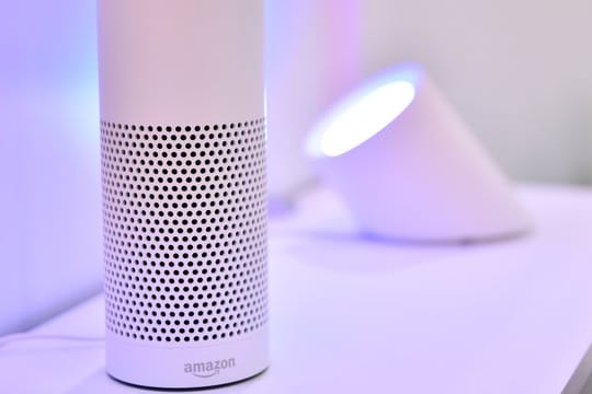 Der Lautsprecher Amazon Echo auf der Internationalen Funkausstellung in Berlin.