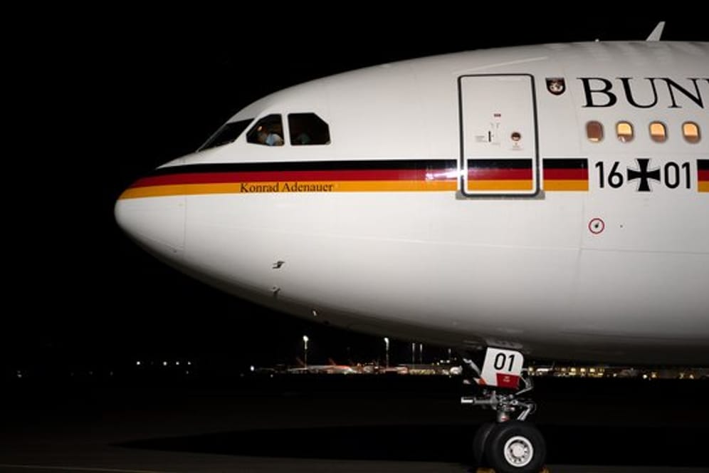 Der A340 "Konrad Adenauer" der Luftwaffe muss zunächst am Boden bleiben.