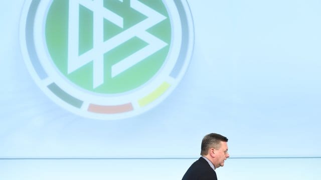 Nach dem Rücktritt von Reinhard Grindel sucht der DFB einen neuen Präsident. Nach dem Rücktritt von Reinhard Grindel sucht der DFB einen neuen Präsident.