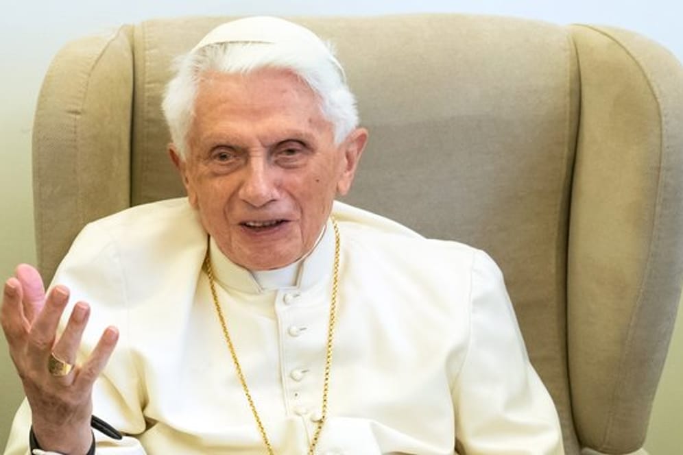 Für Benedikt sind die 68er Jahre eine Ursache für den sexuellen Missbrauch von Kindern in der katholischen Kirche.