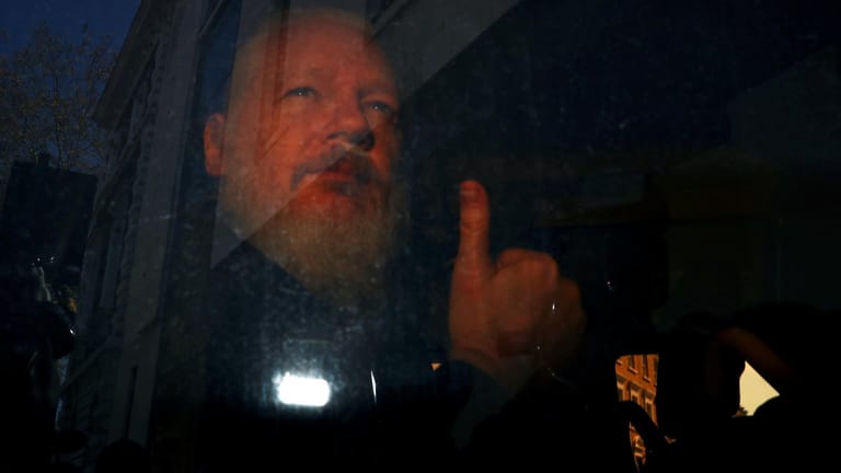 London: Julian Assange ist festgenommen worden, das ist die Geschichte hinter dem WikiLeaks-Gründer.