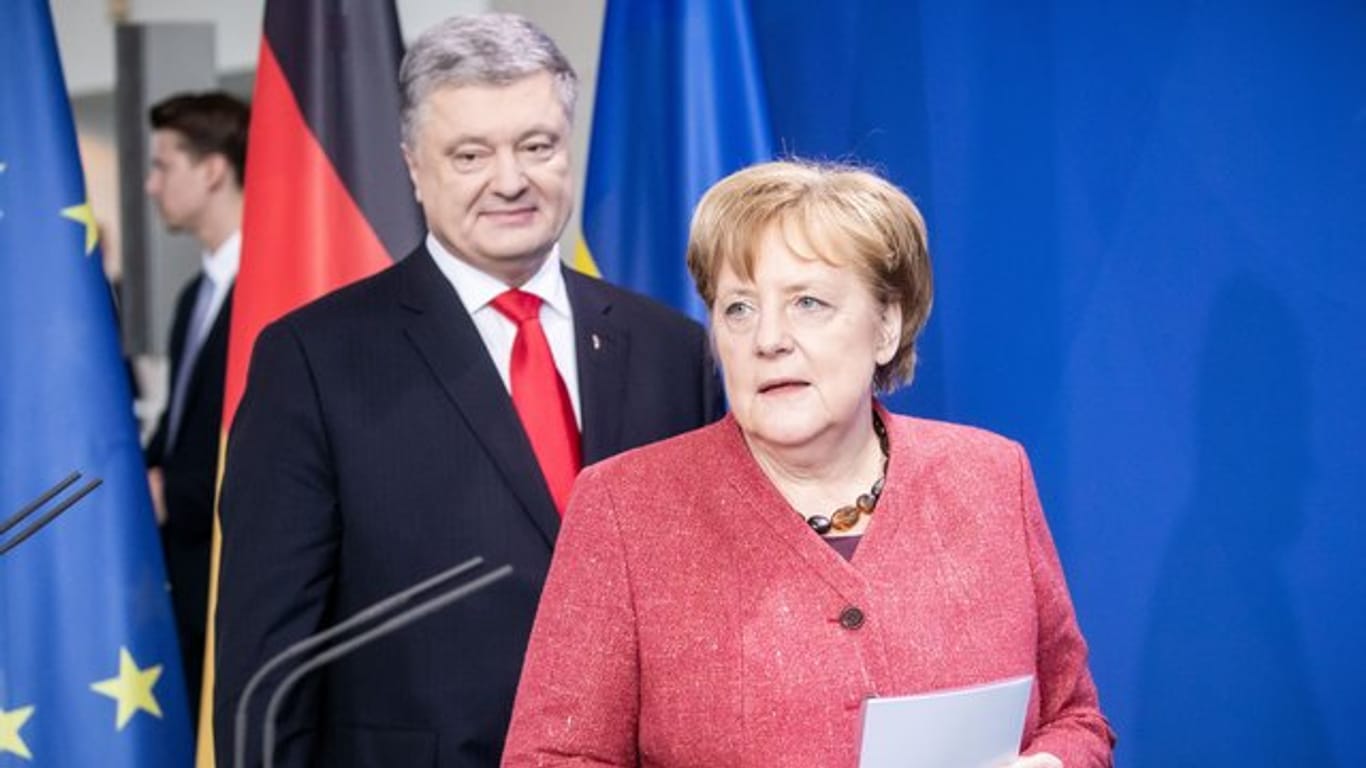 Petro Poroschenko und Bundeskanzlerin Angela Merkel nach ihrem Gespräch im Kanzleramt.