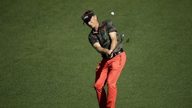 Bernhard Langer startete stark in das Masters.
