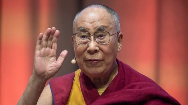 Der Dalai Lama fühlt sich sehr gut.