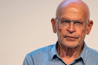 Günter Wallraff: Der Enthüllungsjournalist hatte einen Fahrradunfall.