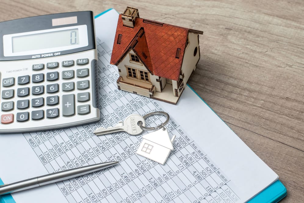 Kreditberechnung: Viele Immobilienkäufer wählen das Annuitätendarlehen für die Immobilienfinanzierung.