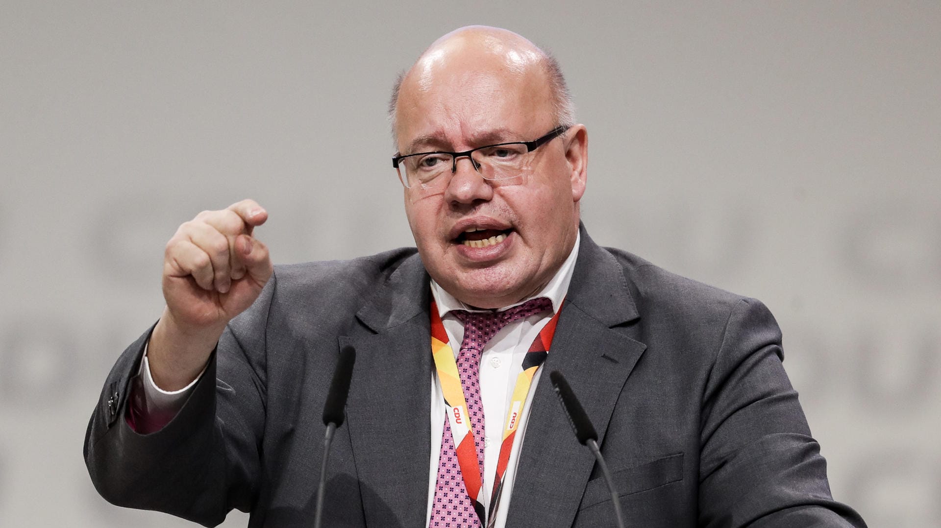 Peter Altmaier (CDU): Der Bundeswirtschaftsminister begründet den neu genehmigten Rüstungsexport nach Saudi-Arabien mit Vertragstreue.