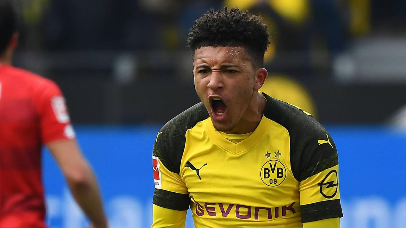 Wichtiges Zeichen: Dortmunds Jadon Sancho feiert sein frühes Tor zum 1:0.