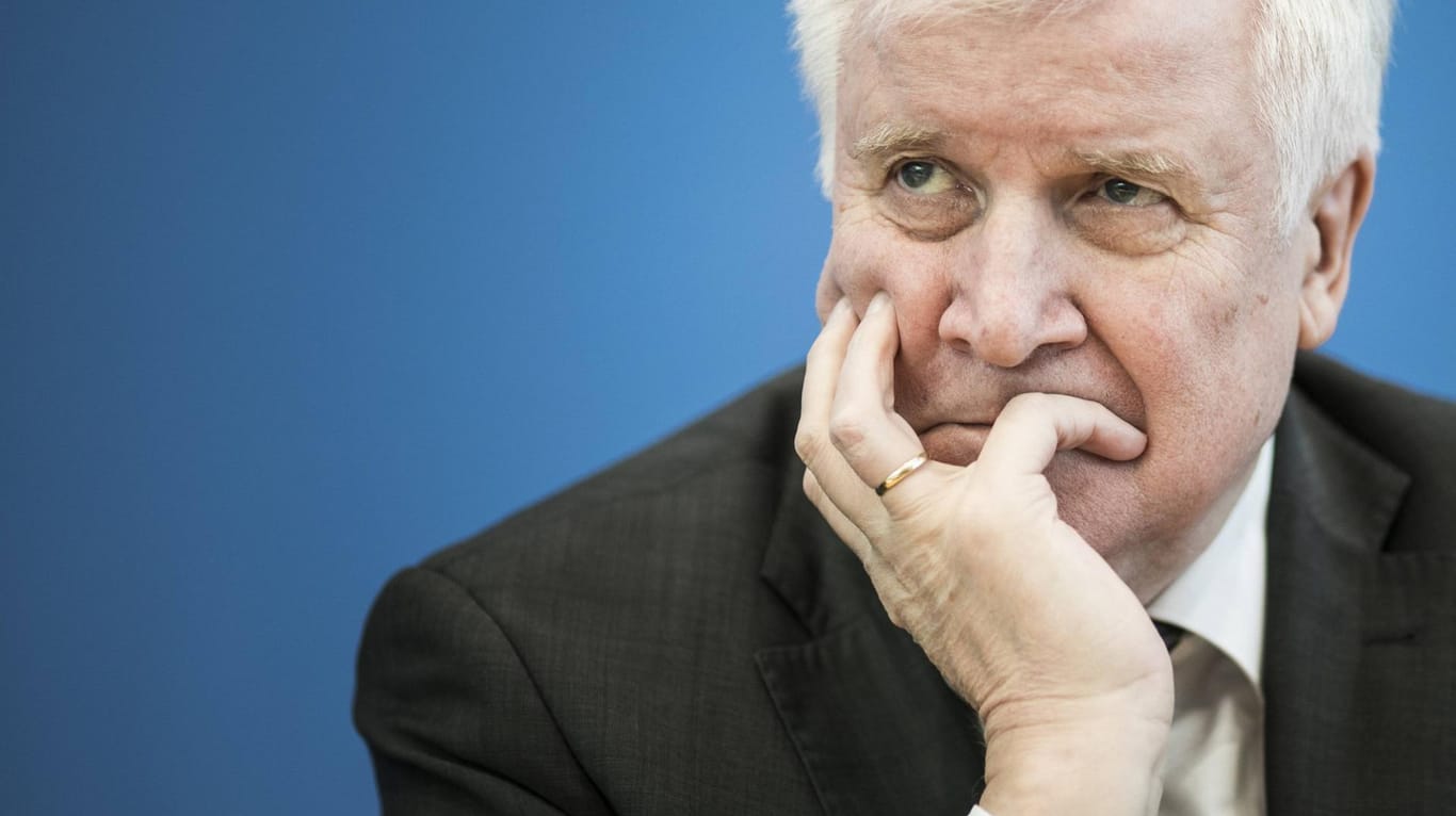 Horst Seehofer: Der Bundesinnenminister verteidigt die Kontrollen an der Grenze zu Österreich.