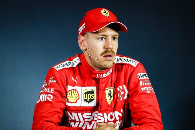 Sebastian Vettel steht die Enttäuschung ins Gesicht geschrieben.