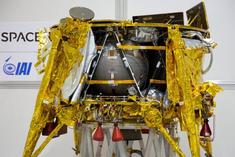 Israels Raumsonde "Beresheet" war nach einem technischen Fehler bei der Landung auf dem Mond zerschellt.