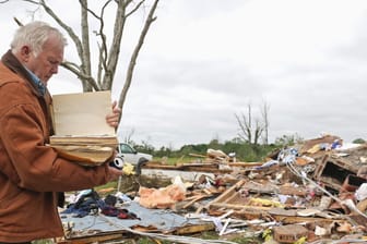 Zerstörung nach einem Tornado in Mississippi: In den USA hat es mehrere Tote nach einem schweren Unwetter gegeben.
