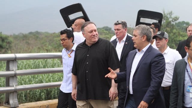 US-Außenminister Mike Pompeo mit dem kolumbianischen Präsidenten Ivan Duque an der Grenze zu Venezluela.