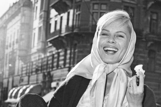 Die schwedische Schauspielerin Bibi Andersson 1964 in Stockholm.