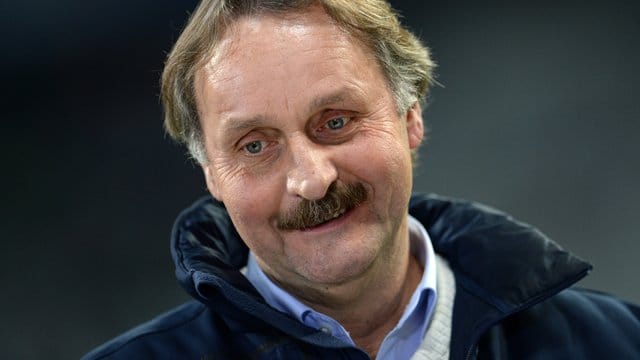 Peter Neururer ist jetzt Botschafter der Björn Steiger Stiftung gegen den Herztod. Peter Neururer ist jetzt Botschafter der Björn Steiger Stiftung gegen den Herztod.