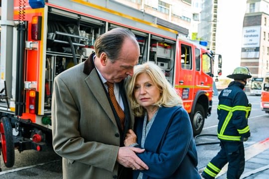 Herbert Knaup und Sabine Postel bei den Dreharbeiten.