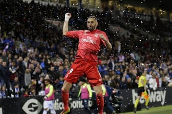 Karim Benzema jubelt über seinen Treffer gegen Leganes, mit dem er Real Madrid das Remis rettet.