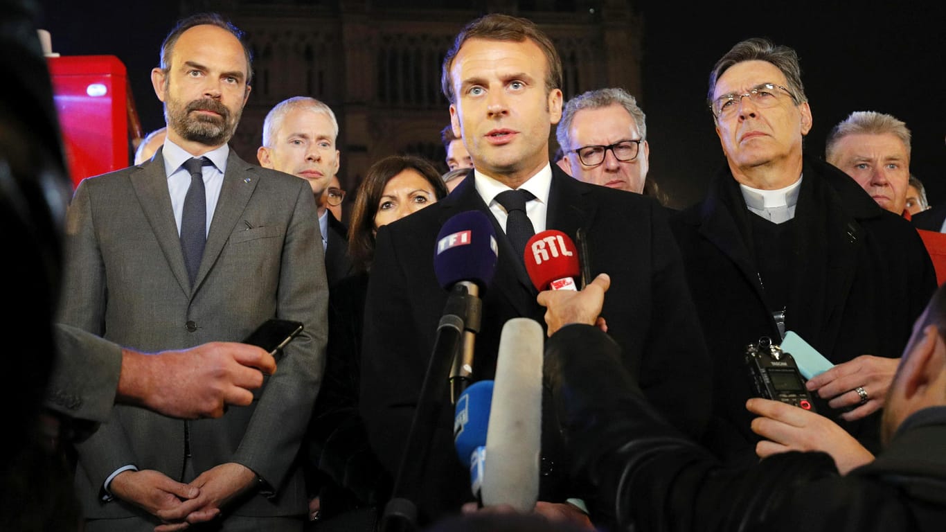 Emmanuel Macron: Der französische Präsident hat den Wiederaufbau von Notre-Dame versprochen.