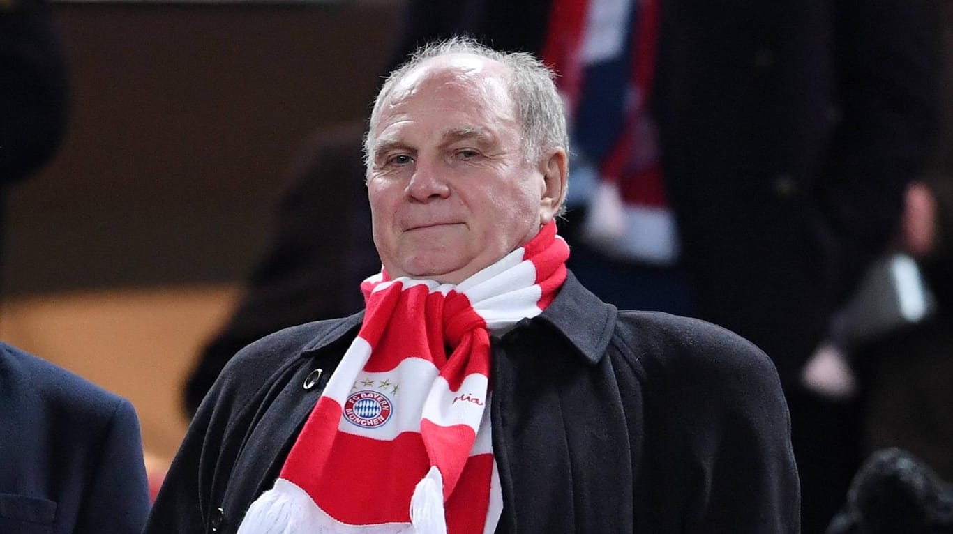 Bayern-Präsident Uli Hoeneß: Der 67-Jährige schwärmt von Kylian Mbappé.