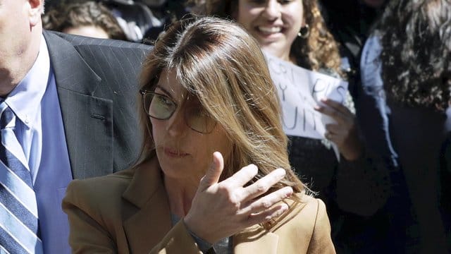 Lori Loughlin hat auf "nicht schuldig" plädiert.