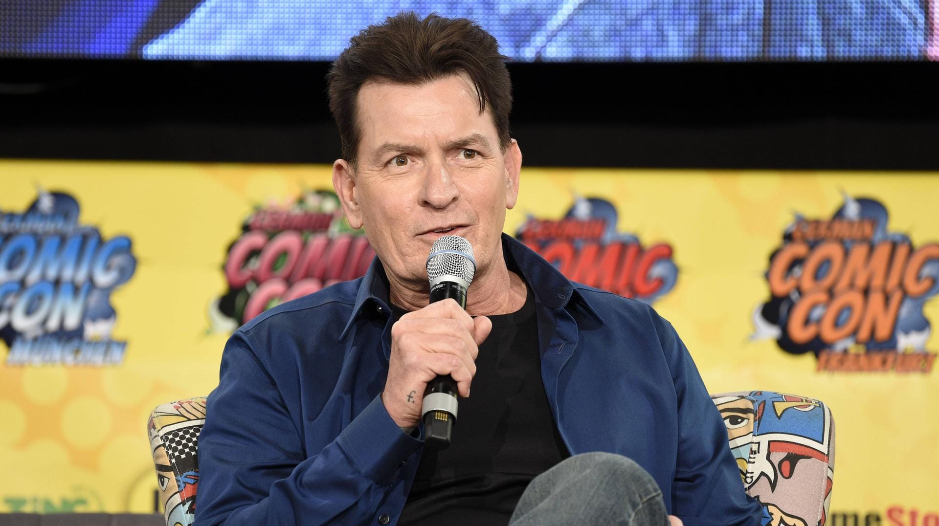 Charlie Sheen: Der Schauspieler durchlebte mehrere Abstürze.