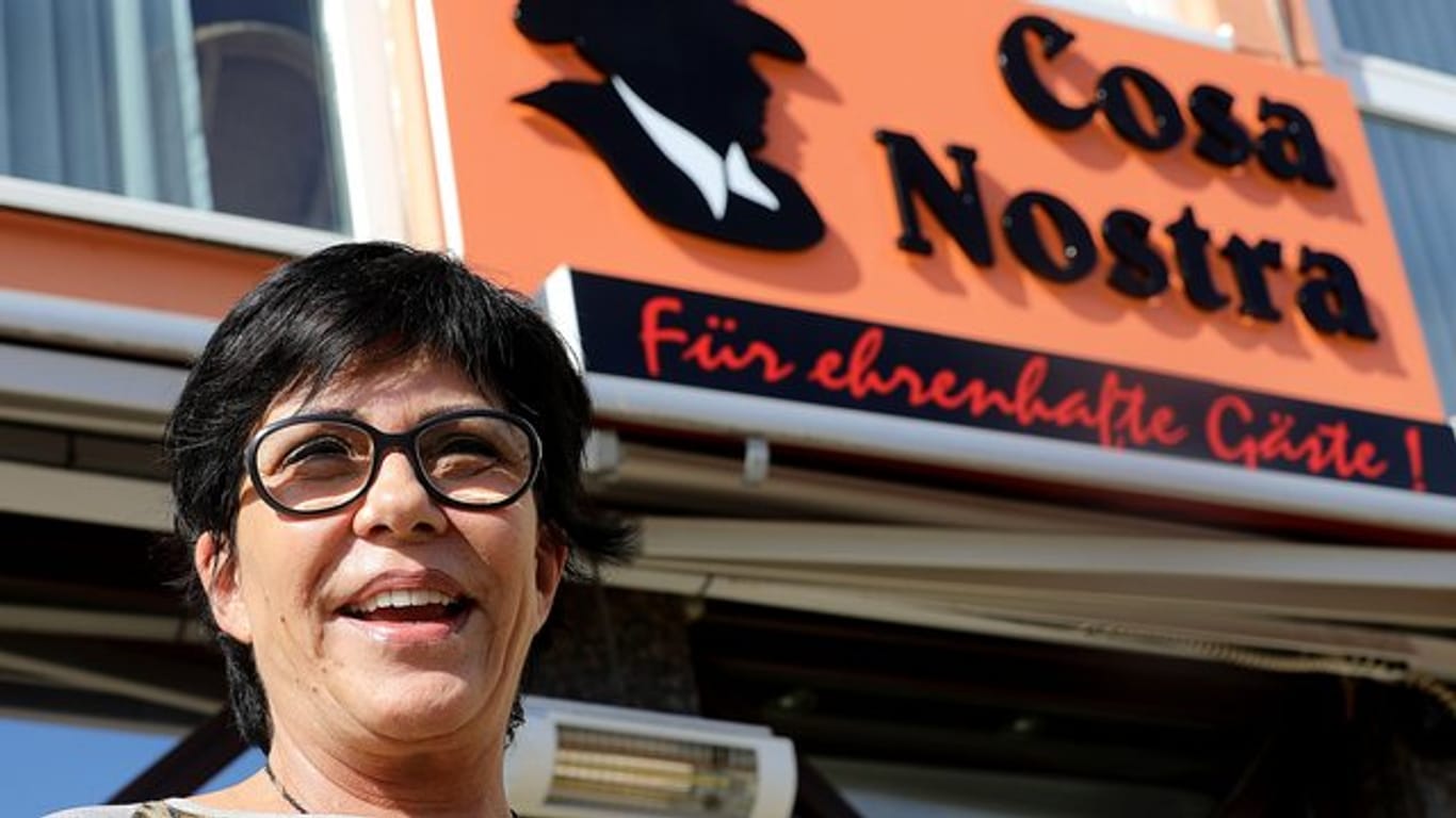 Petra Bratu, Besitzerin des italienischen Restaurants "Cosa Nostra", in Köln.