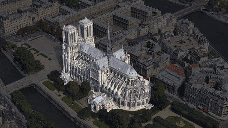 So entwickelte sich das Feuer in Notre-Dame.