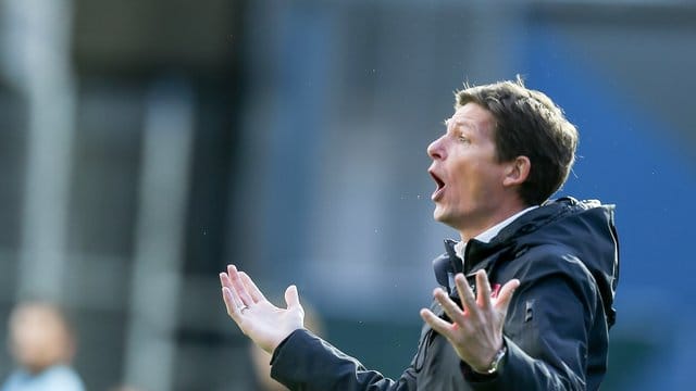 Nach Medienberichten soll Oliver Glasner Trainer beim VfL Wolfsburg werden. Nach Medienberichten soll Oliver Glasner Trainer beim VfL Wolfsburg werden.